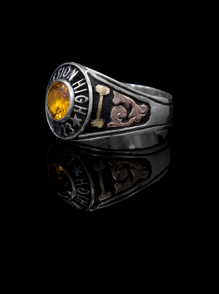 Men’s Tradition Class Ring Product Image