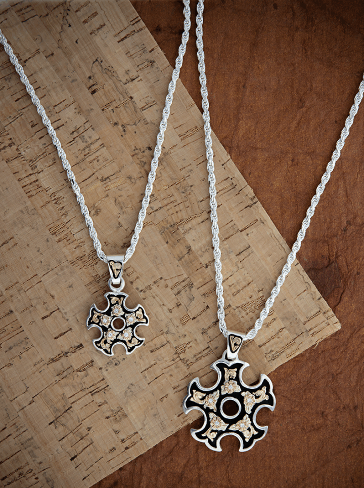 PN024A-CC-SM-MD Rowel Spur Pendant