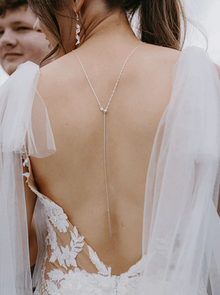 Parallel Drop Necklace & Rose Gold Ribbon Earrings Customer Image