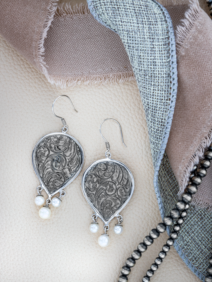 Grace Pearl Earrings