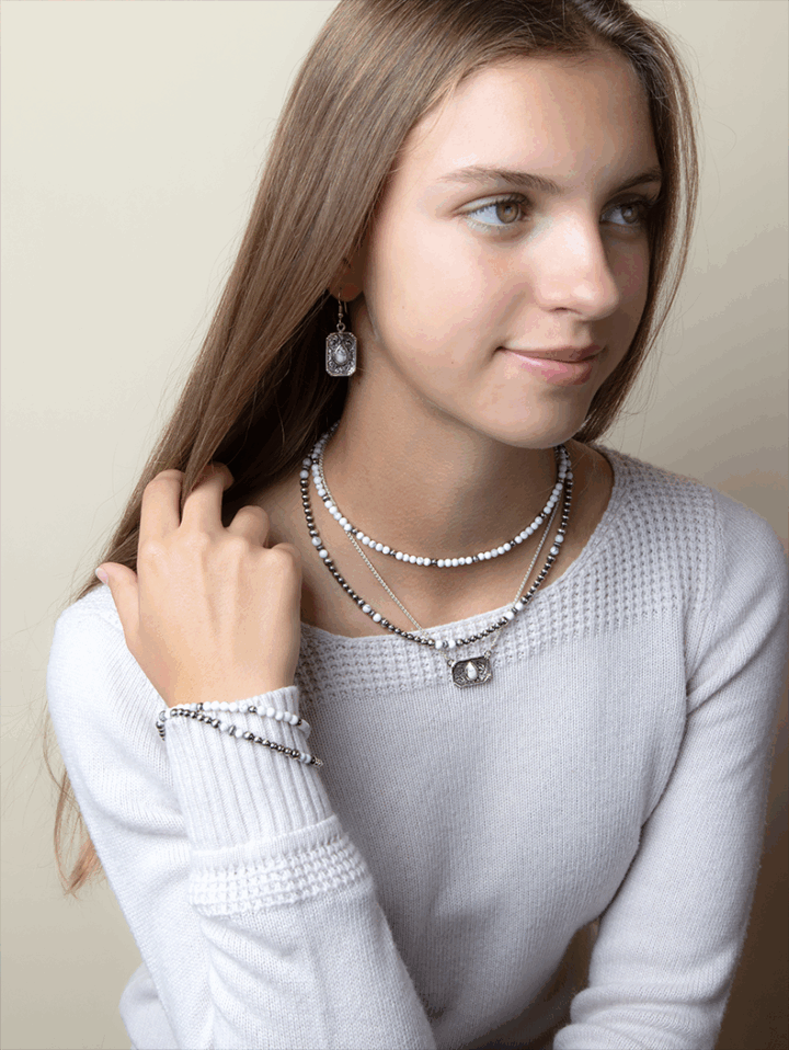 Luna Earrings - Image 4