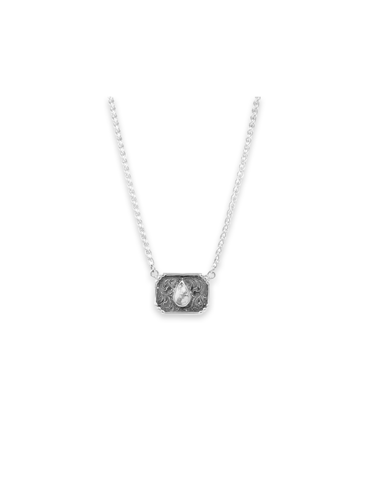 Luna Necklace Product Image