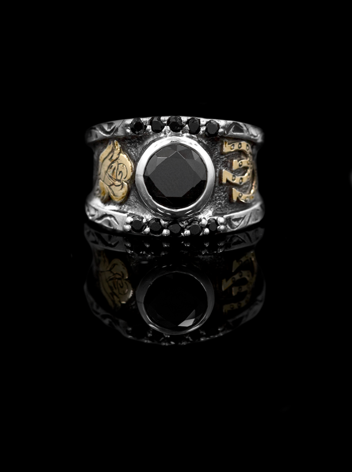 BSR020B Custom Queen Ring Product Image